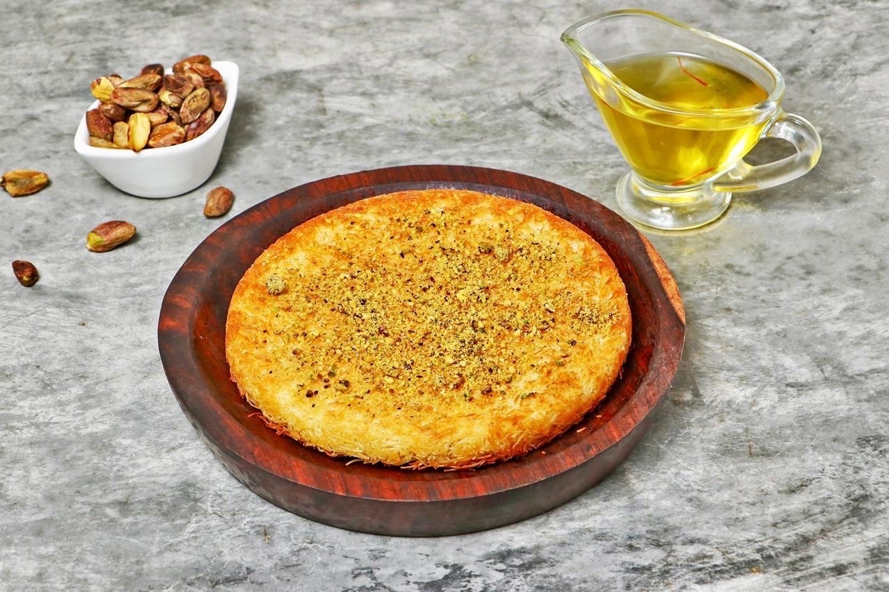 Classic Round Cream Kunafa