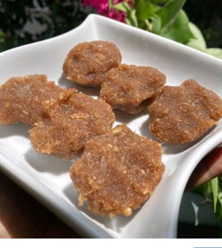 Aval kozhukattai