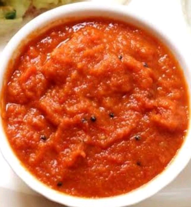 Raw onion kara chutney