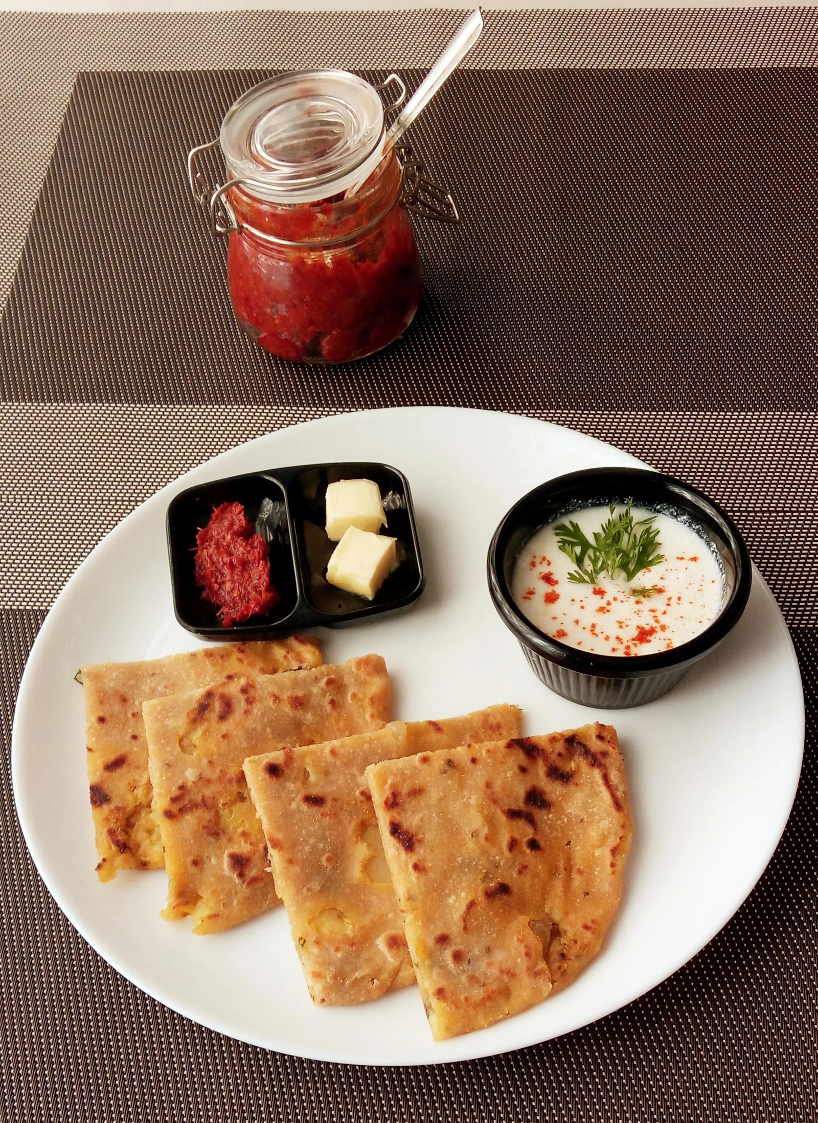 Aloo paratha with curd/pickle