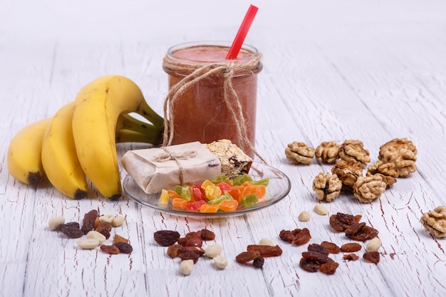Nuts Mix (Banana, Walnuts, Cashews, Almonds, Dates)