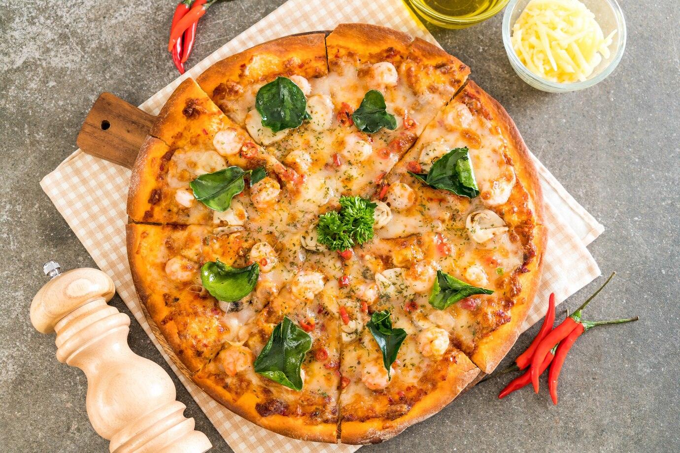 Spicy Prawn Pizza