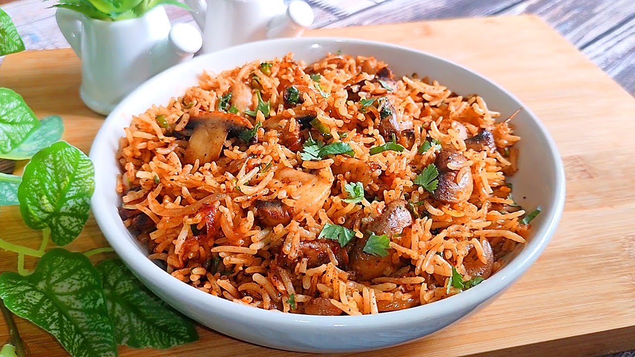 Schezwan Mushroom Fried Rice