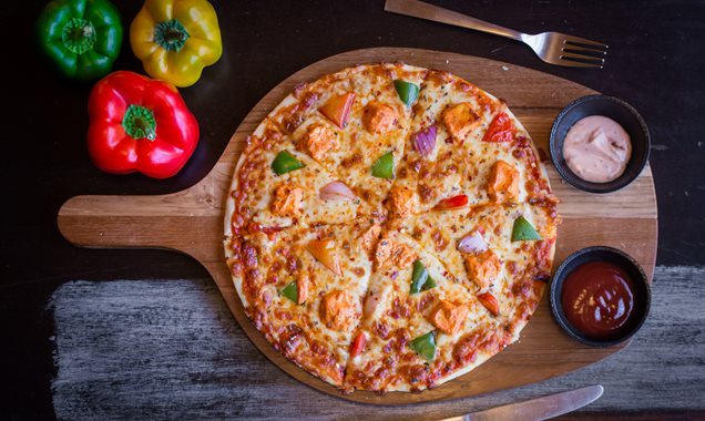 Tandoori veg Pizza 10 Inch