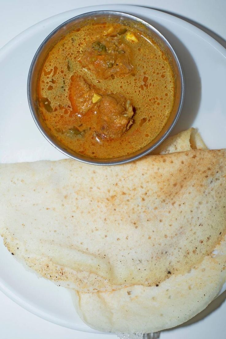 Dosa with Chicken Kolambu