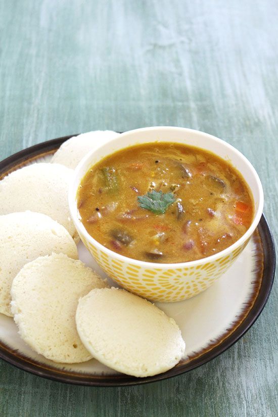 Idly with Veg Kuruma
