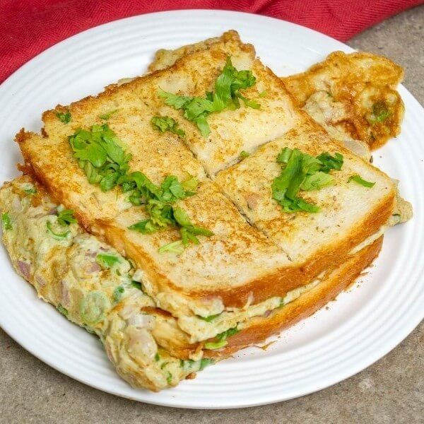 Bread Onion Omelette