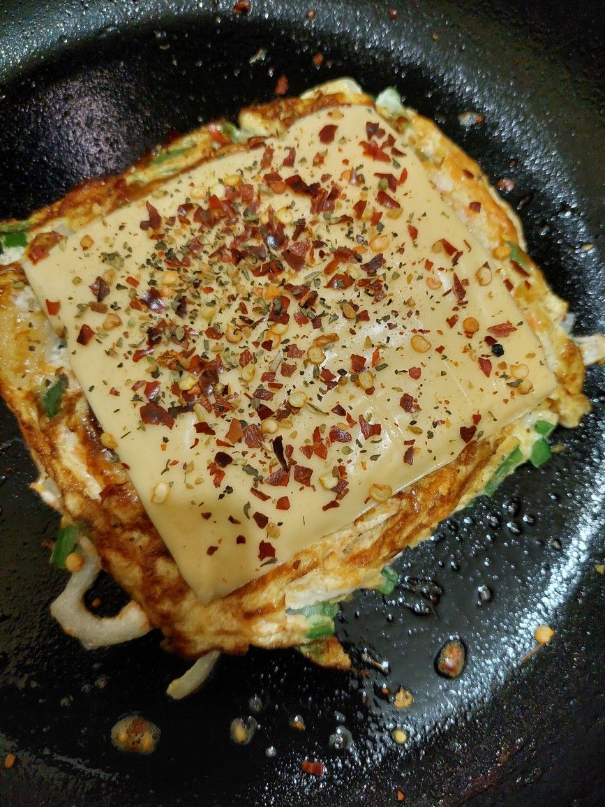 Cheese Bread Omelette