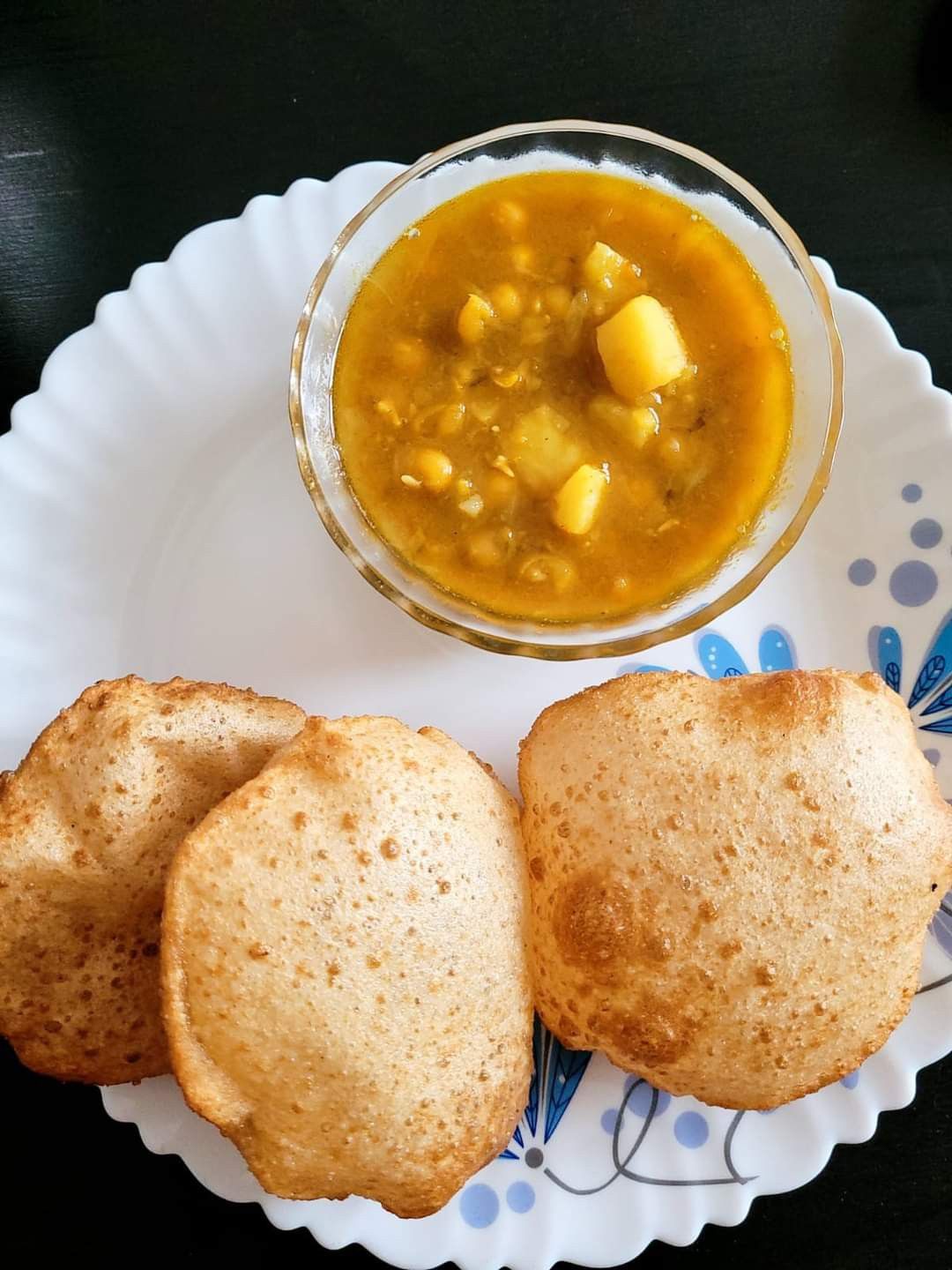 Puri with Veg Kuruma