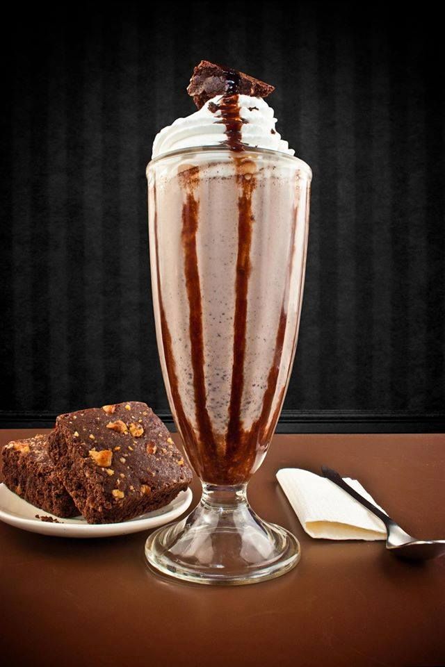 Brownie & Nuts Shake