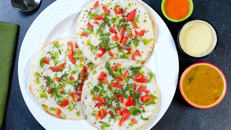 Vegetable Cheese Uthappam