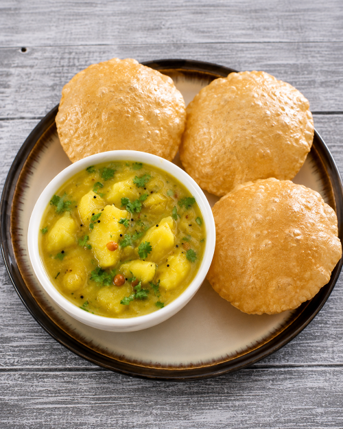 Poori ,4pcs - 250 ml Potato masala