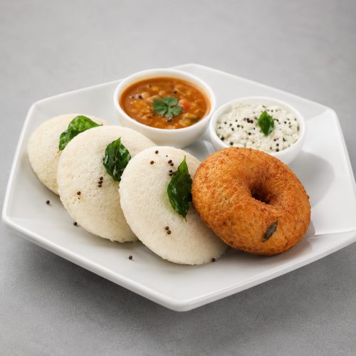 Idly ,5pcs - Masal Vadai ,1pcs - 250ml Sambar - 100ml Chutney