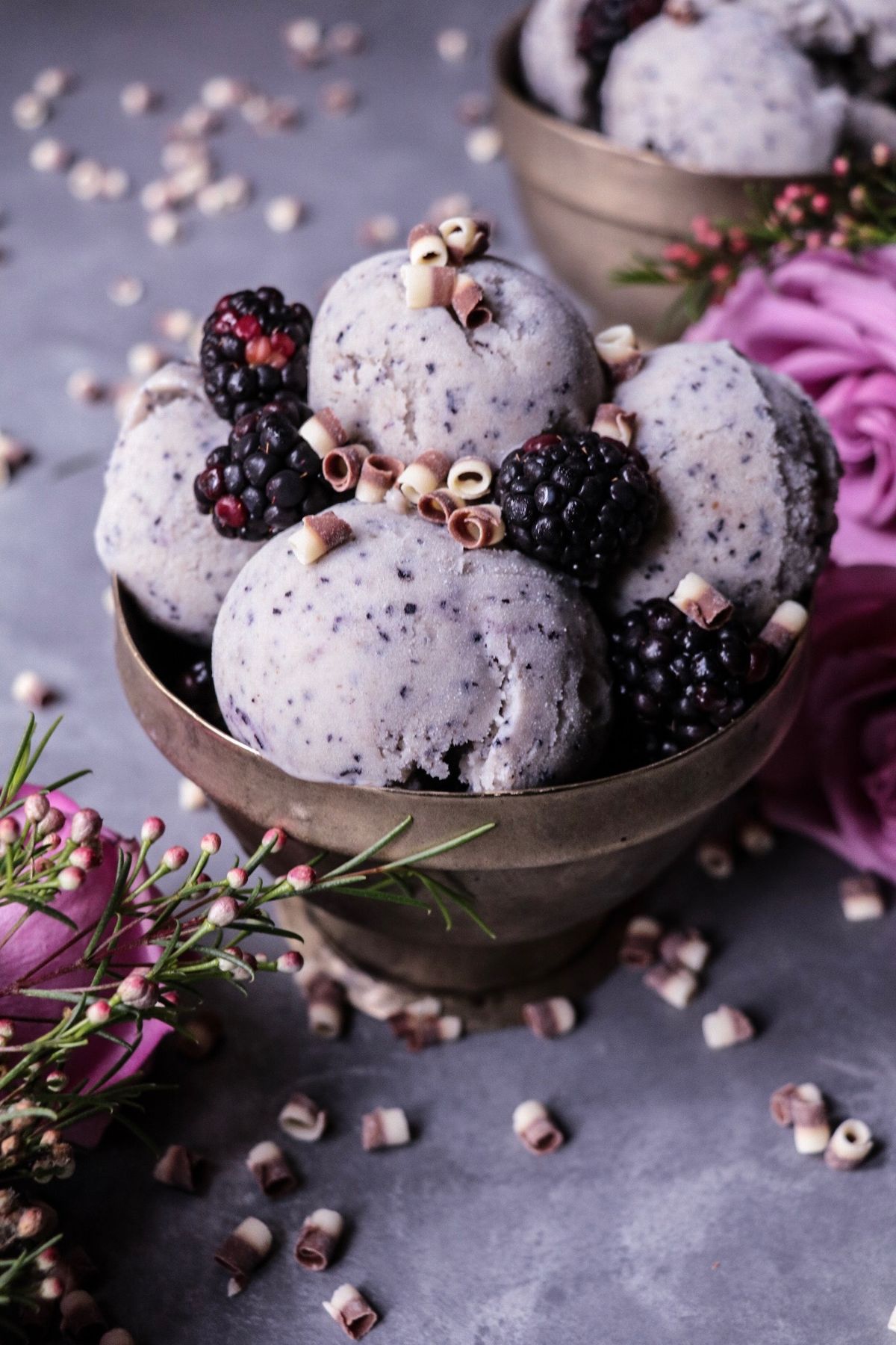 Vanilla + Black Current Ice Cream
