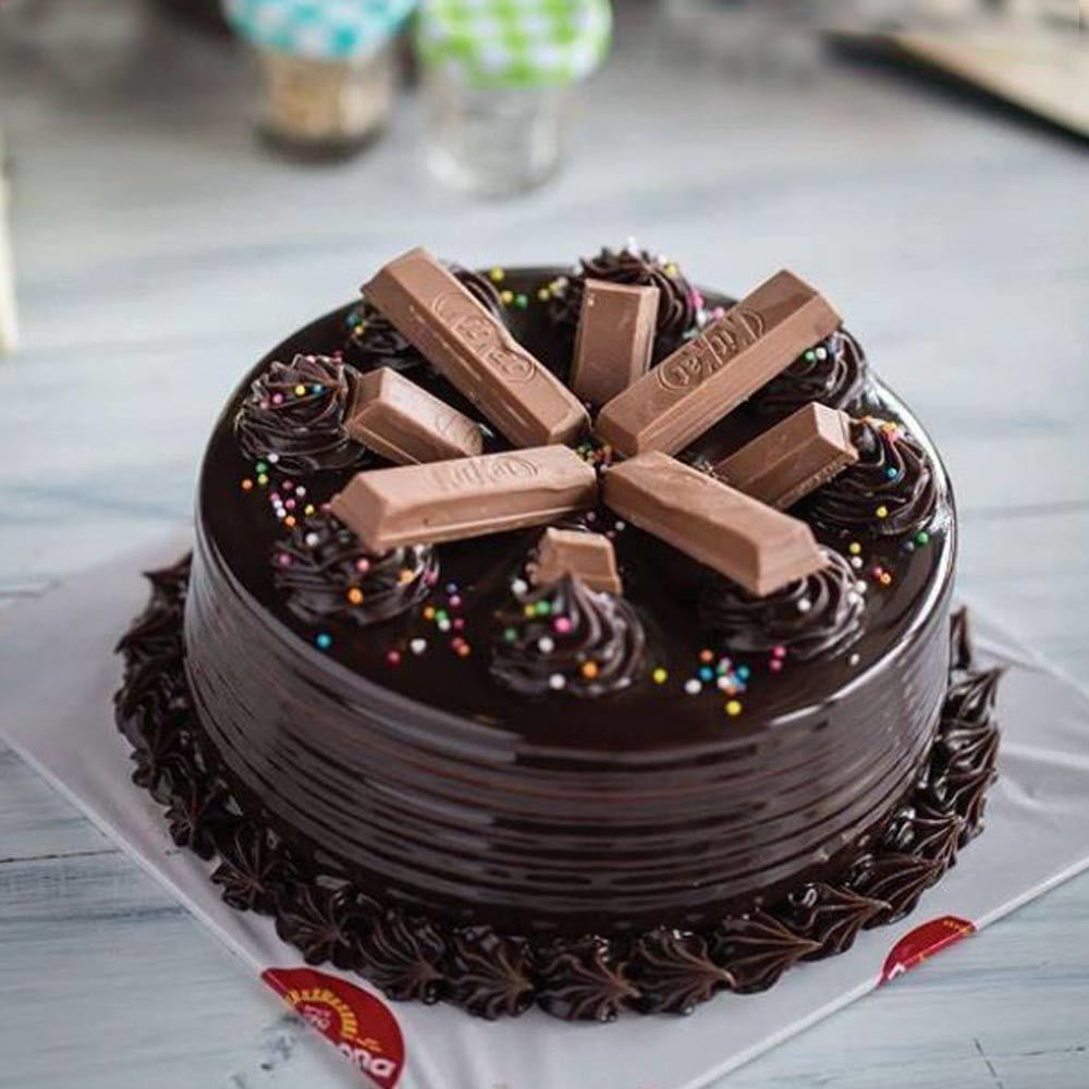 Kitkat Cake (1/2 Kg)