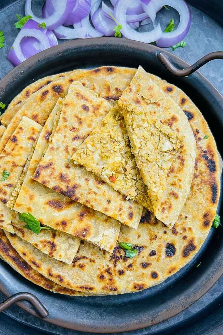 Paneer Stuffed Kulcha