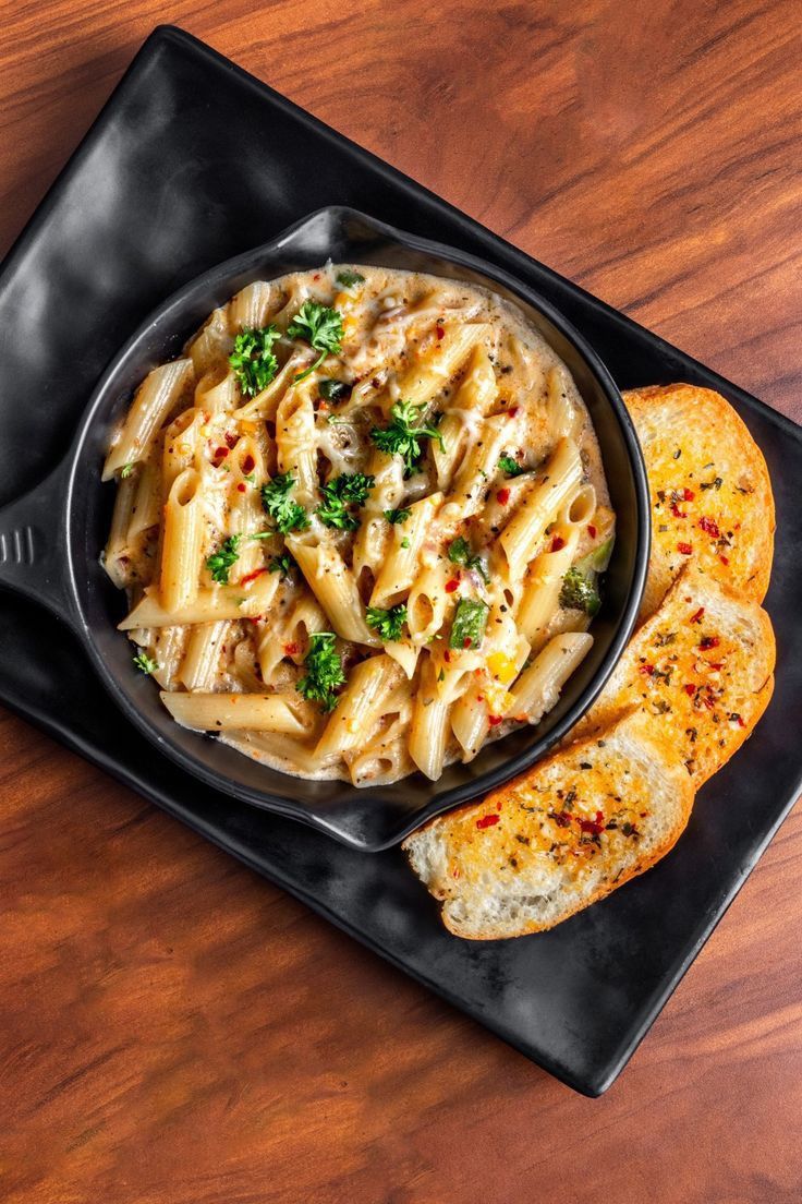 Creamy White Sause Paneer Pasta
