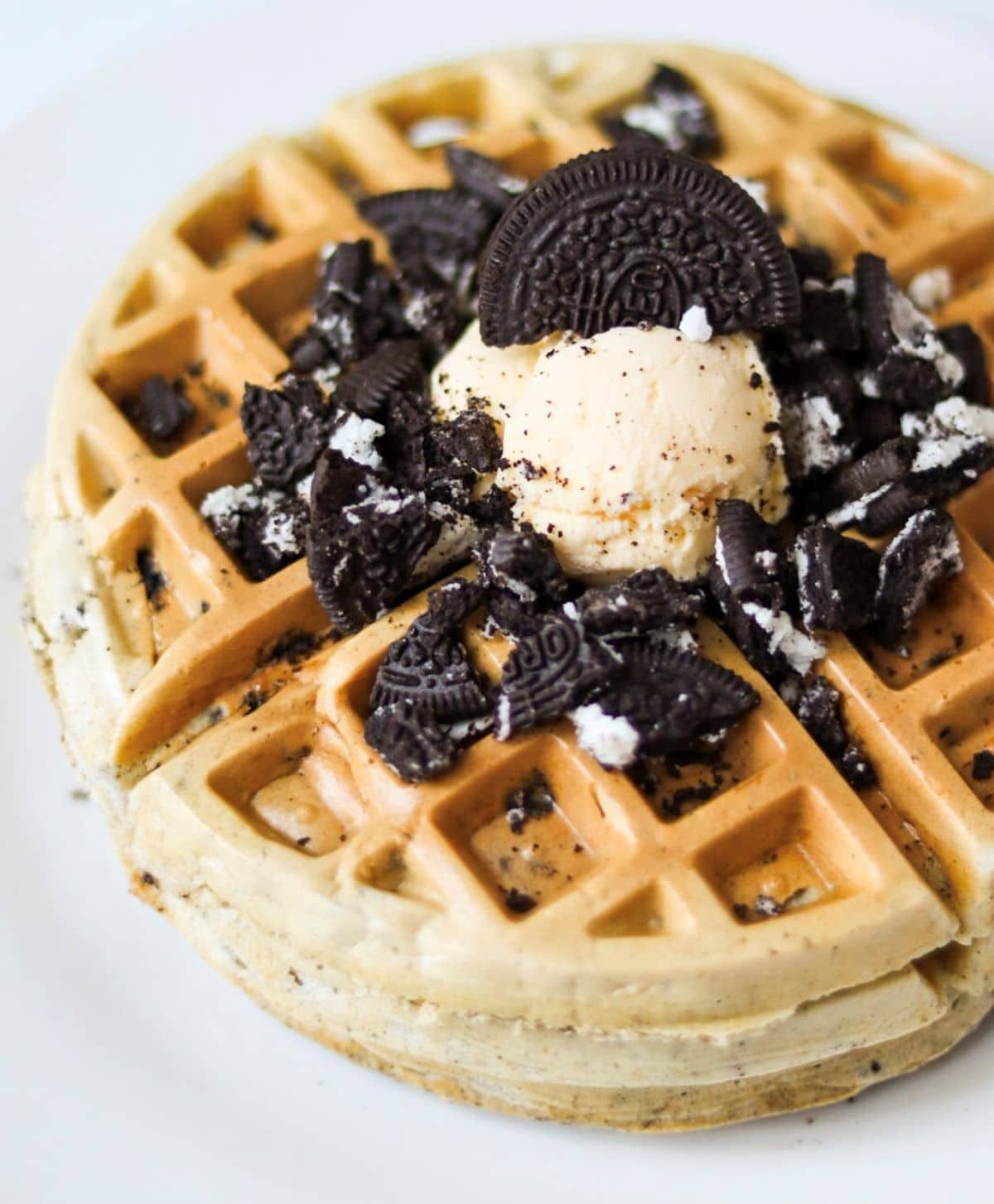 Cookies and Cream Waffle (With Icecream)