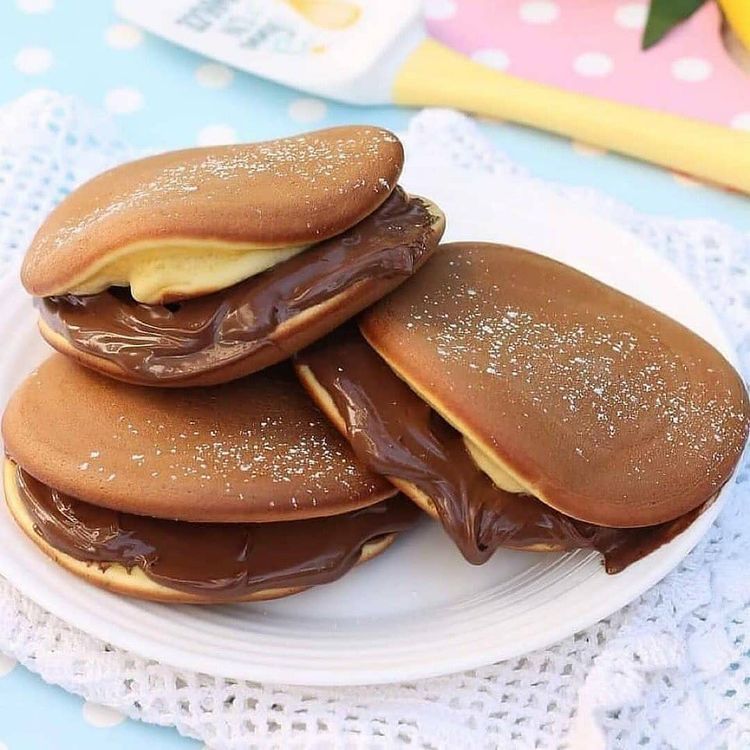 Purely Nutella Doracake