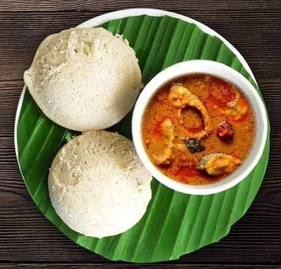 Idli with fish curry (5)