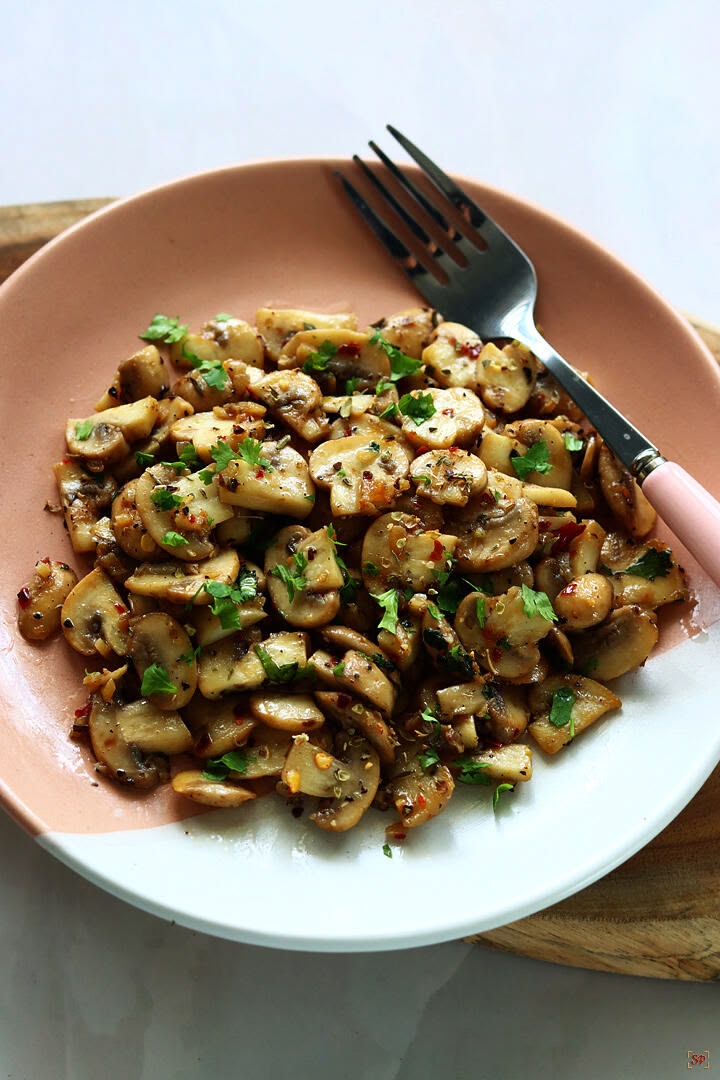 Garlic Mushroom Dry