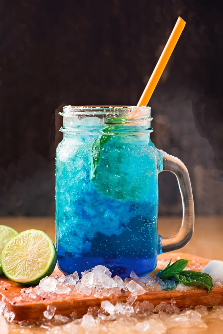 Blue Lagoon Mojito
