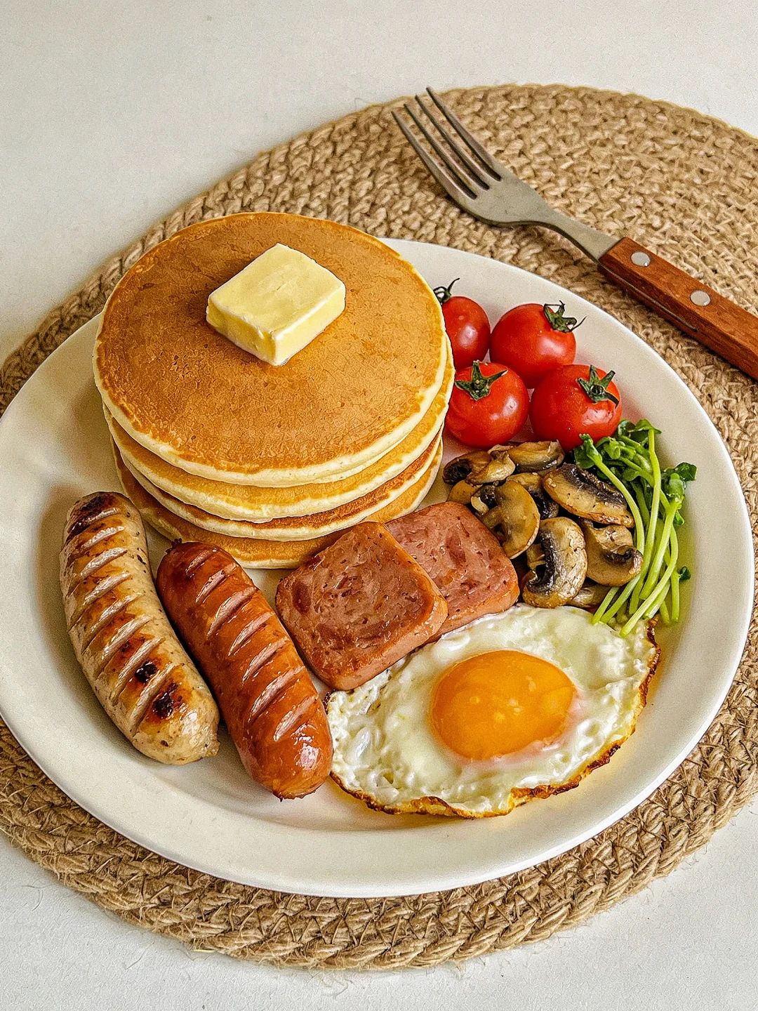Non Veg Pancake Breakfast Platter
