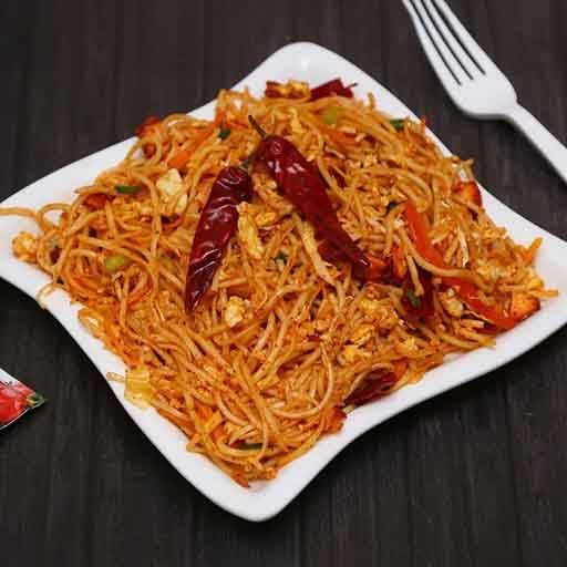 Schezwan Chicken Noodles